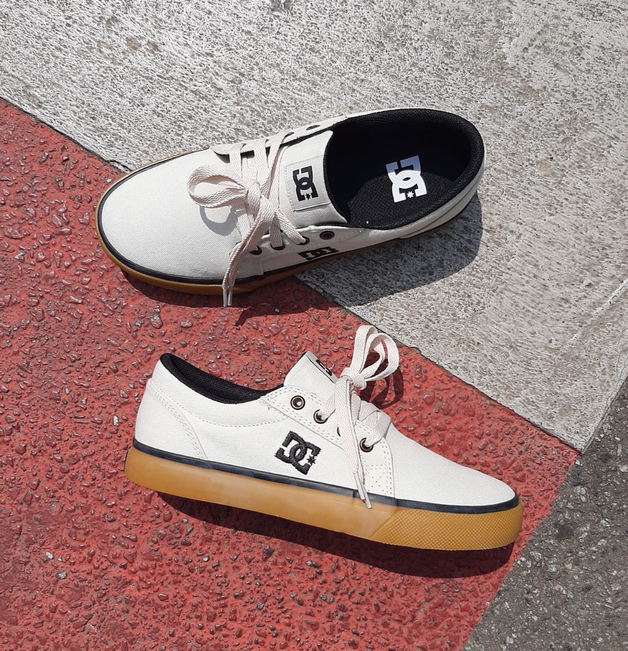 dc shoes bege